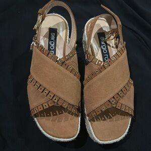 BNIB SERGIO ROSSI  Sz 36.5 Suede wedges